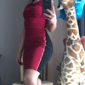 Guess black and red zipper dress  ❤️